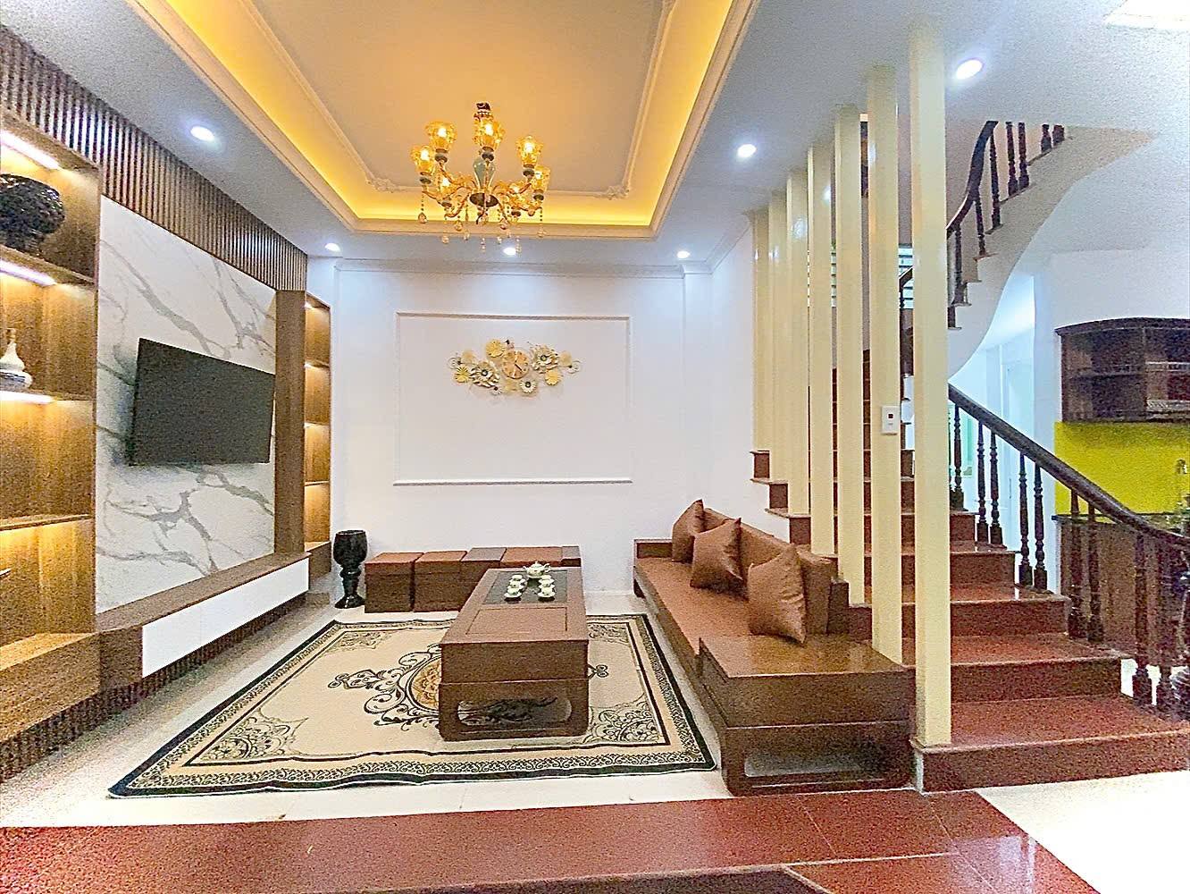 🏠 Bán Nhà 4 Tầng Mặt Tiền 8m Tại 163 Đại Mỗ – Ngõ Thông, Ô Tô Đỗ Cửa, Giá Chỉ 9,7 Tỷ. - Ảnh chính